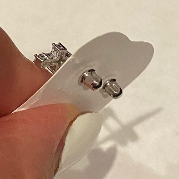 Small Sterling Silver Cross screw Back Earrings - Picture 4 of 9